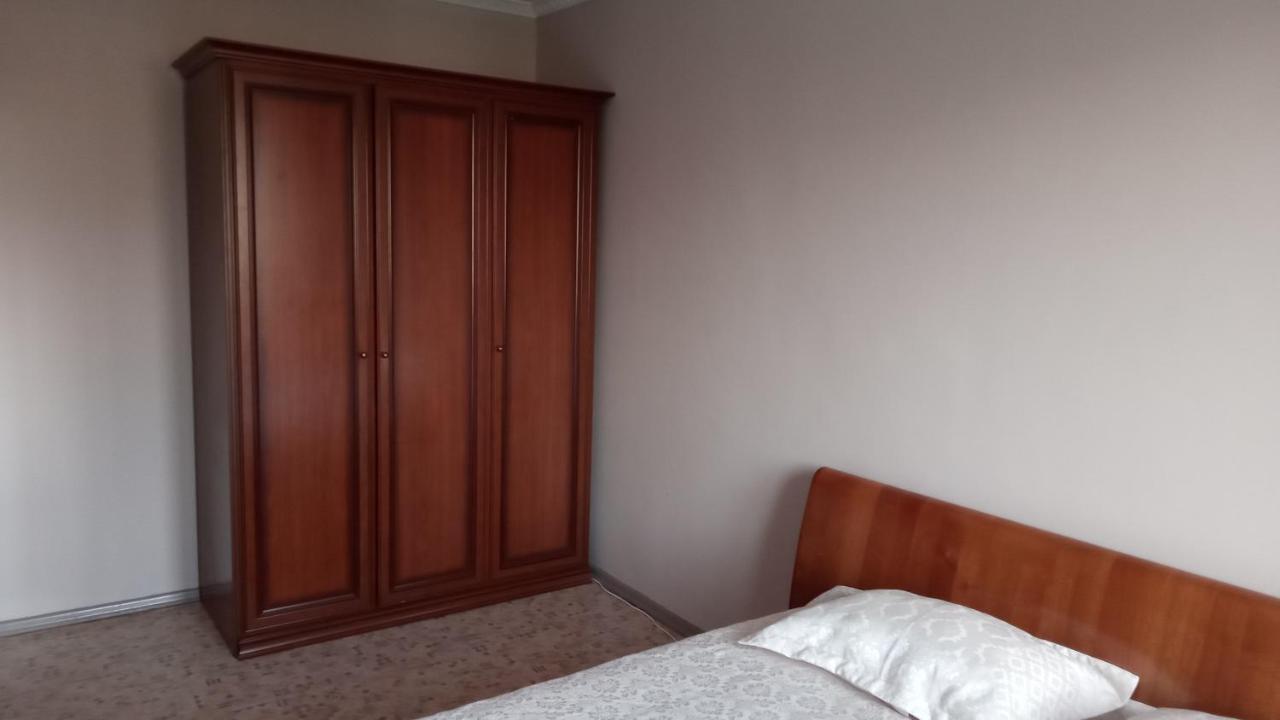 Apartment Shevchenko Panfilova Almatý Exterior foto